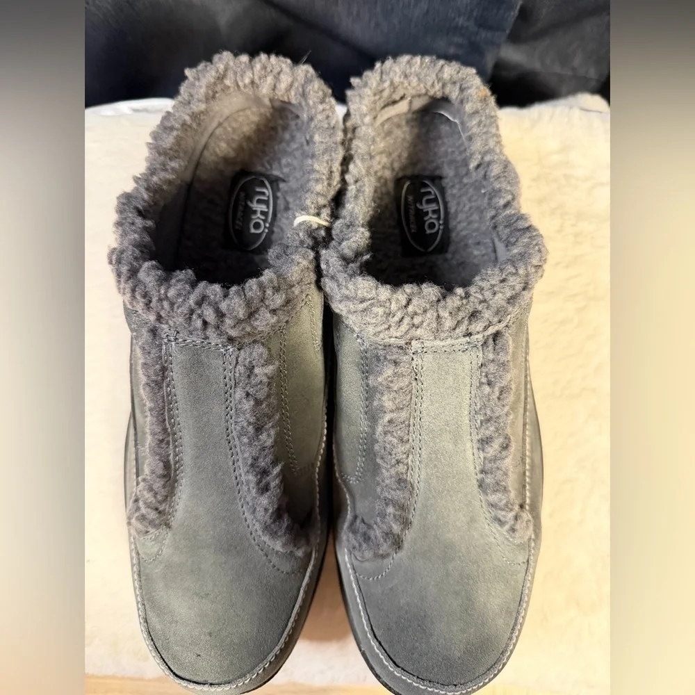 Ryka Arctica Women’s 10W Gray Suede Slip-On Winter Mules Faux Fur Lined